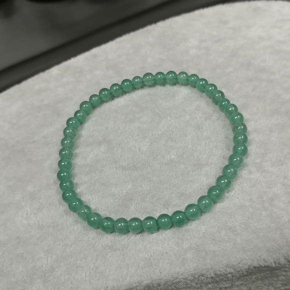 Green Aventurine Beaded Stretch Bracelet Natural Green Aventurine Gemstone Beads - Picture 11 of 12